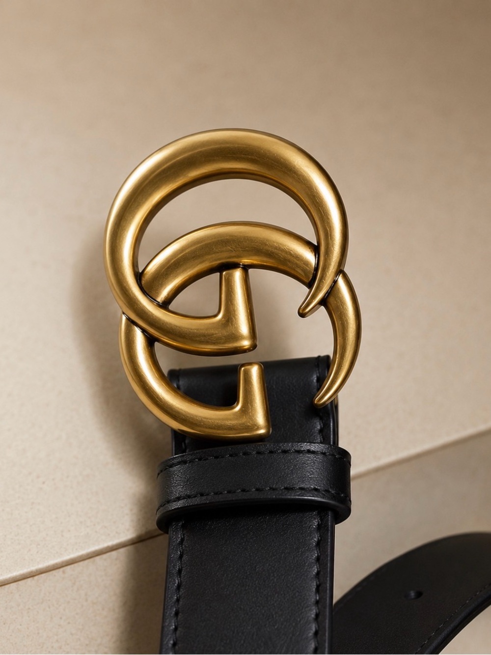 Gucci Black Belt with Gold Interlocking Buckle